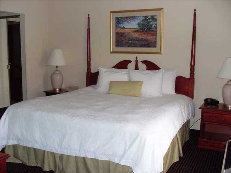 מידווסט סיטי Hampton By Hilton Oklahoma City I-40 East- Tinker Afb מראה חיצוני תמונה